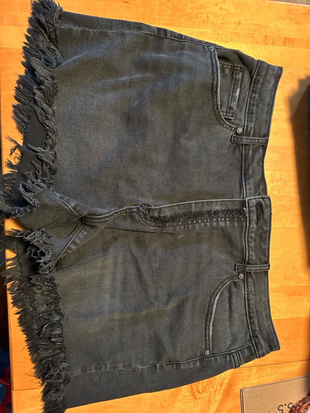 Zenana Outfitters Black Stretch Denim Skirt